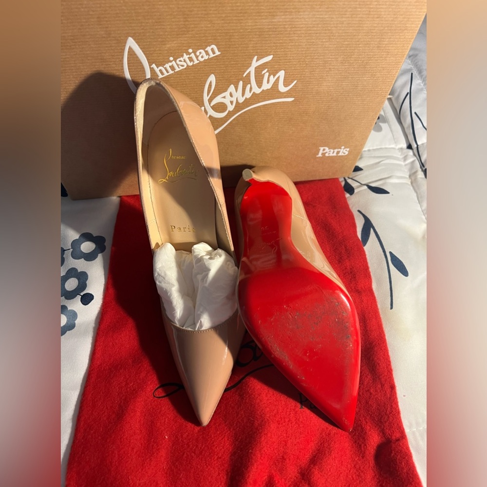 Christian Louboutin So Kate
120 mm Pumps - Patent calf - Nude
